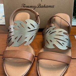 Tommy Bahama Plumeria wedge sandal, size 9.5